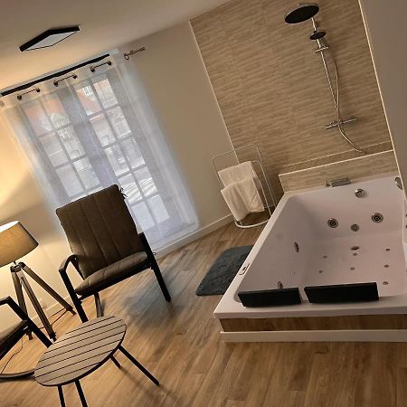 Magnifique Loft 35M2 Jacuzzi Rvb Night 1 Hotel อาเมียงส์ ภายนอก รูปภาพ