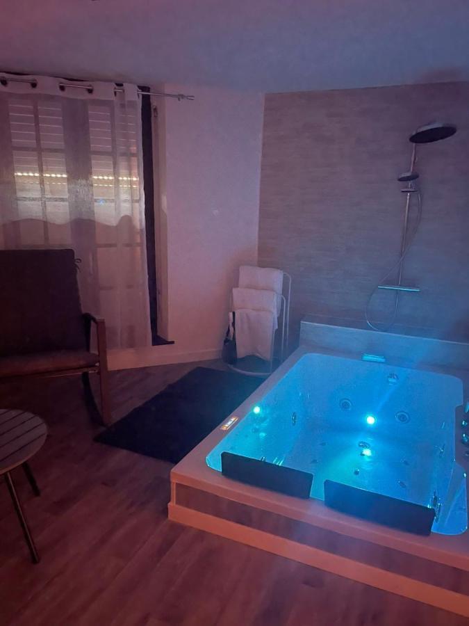Magnifique Loft 35M2 Jacuzzi Rvb Night 1 Hotel อาเมียงส์ ภายนอก รูปภาพ